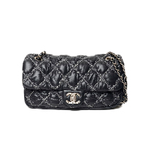 シャネルパリビザンス買取相場情報サイトへ