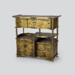 蒔絵花蝶文 飾棚