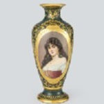 ドレスデン 金彩女性文 花瓶