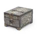 李朝螺鈿 双鶴亀甲文鏡台